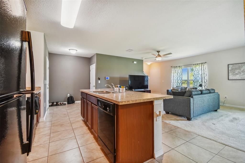 For Sale: $345,000 (3 beds, 2 baths, 1767 Square Feet)