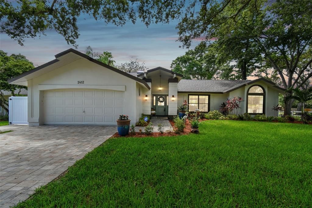 Vendido Recientemente: $595,000 (3 camas, 2 baños, 1928 Pies cuadrados)