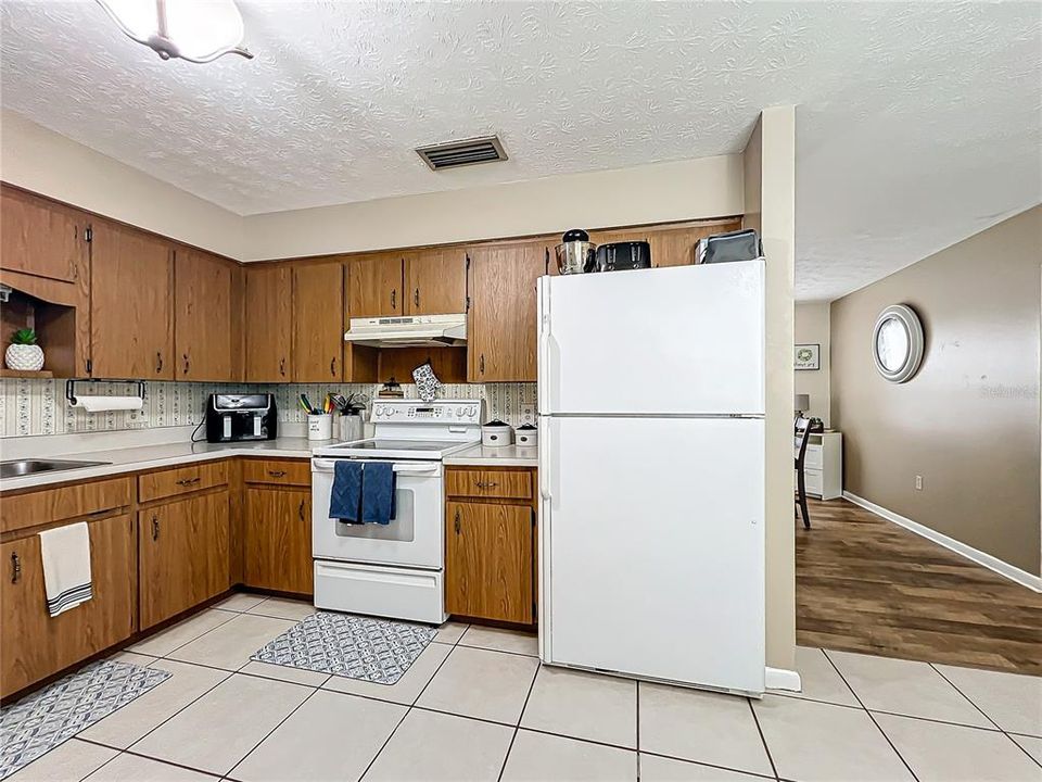 For Sale: $359,900 (3 beds, 2 baths, 1776 Square Feet)