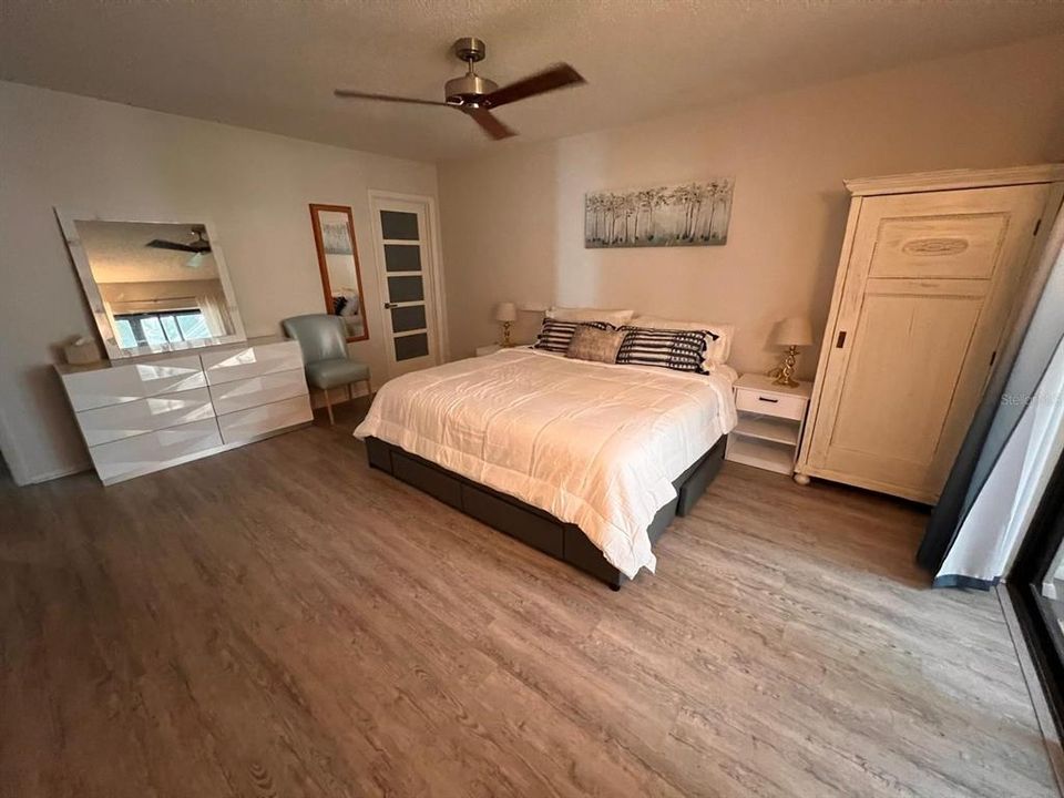 For Rent: $2,500 (2 beds, 2 baths, 1209 Square Feet)