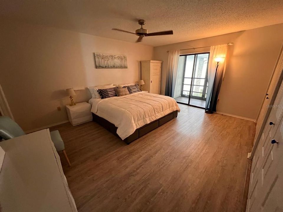 For Rent: $2,500 (2 beds, 2 baths, 1209 Square Feet)