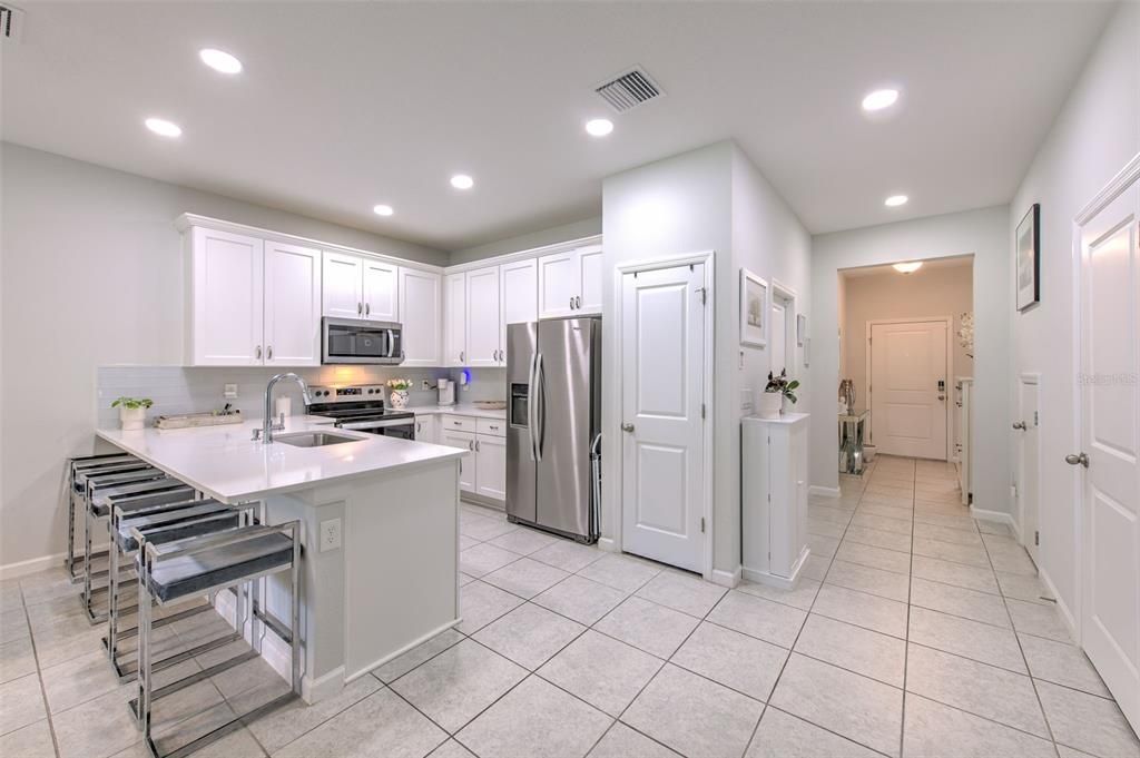 Active With Contract: $324,990 (3 beds, 2 baths, 1679 Square Feet)