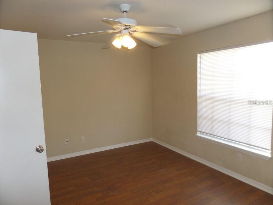 For Rent: $1,600 (2 beds, 2 baths, 934 Square Feet)