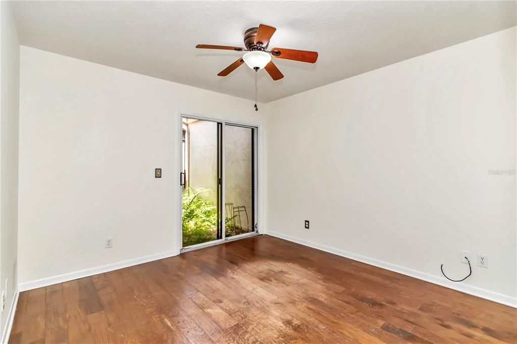 For Sale: $297,000 (3 beds, 2 baths, 1643 Square Feet)