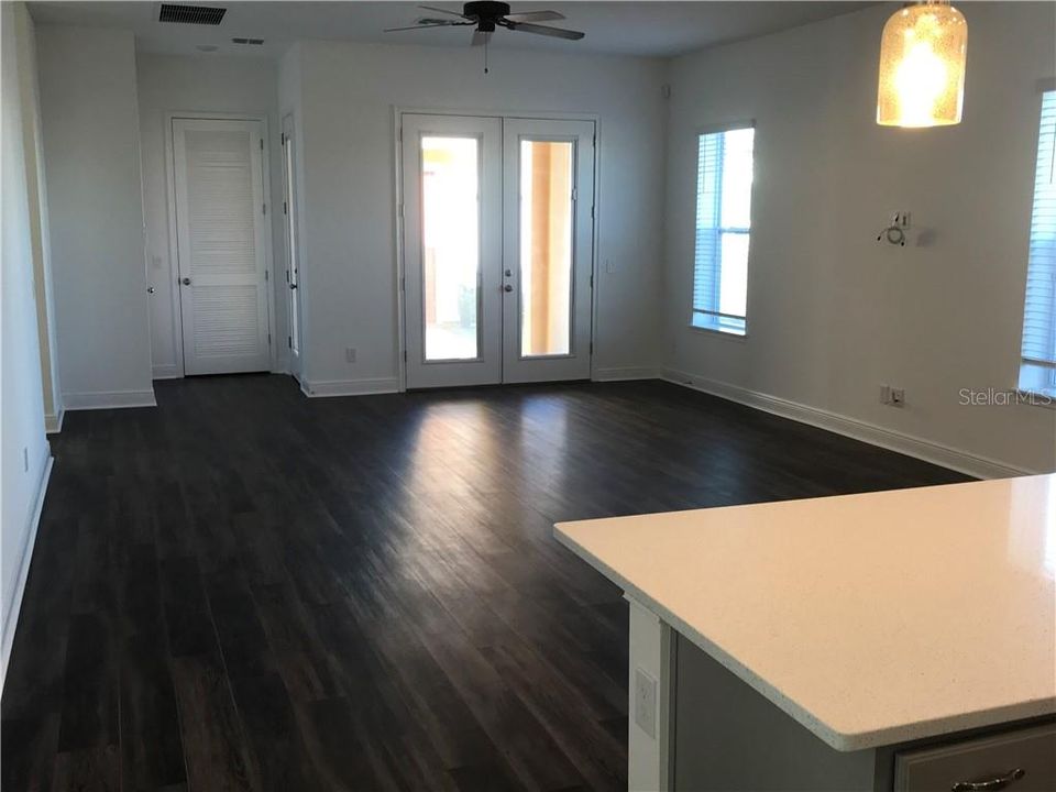 Active With Contract: $2,995 (3 beds, 3 baths, 2418 Square Feet)