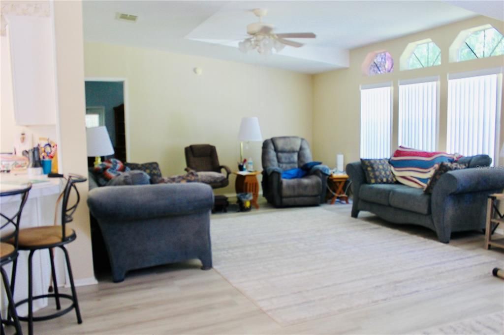 For Sale: $360,000 (3 beds, 2 baths, 1864 Square Feet)