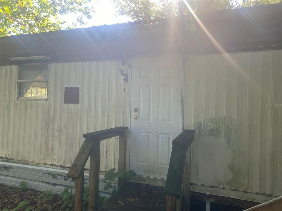 For Sale: $85,000 (3 beds, 2 baths, 1440 Square Feet)