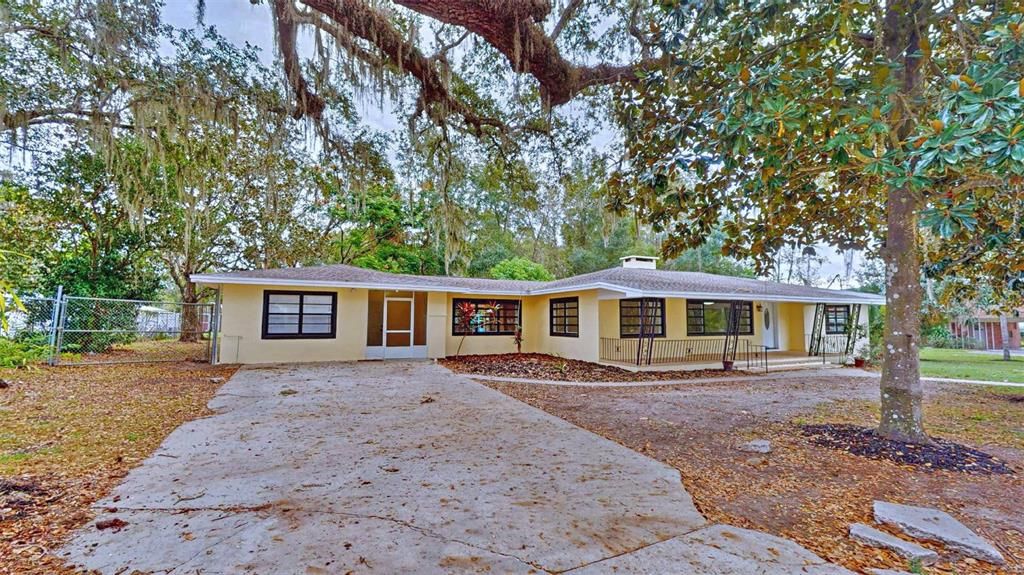 Recently Sold: $329,000 (4 beds, 3 baths, 2895 Square Feet)