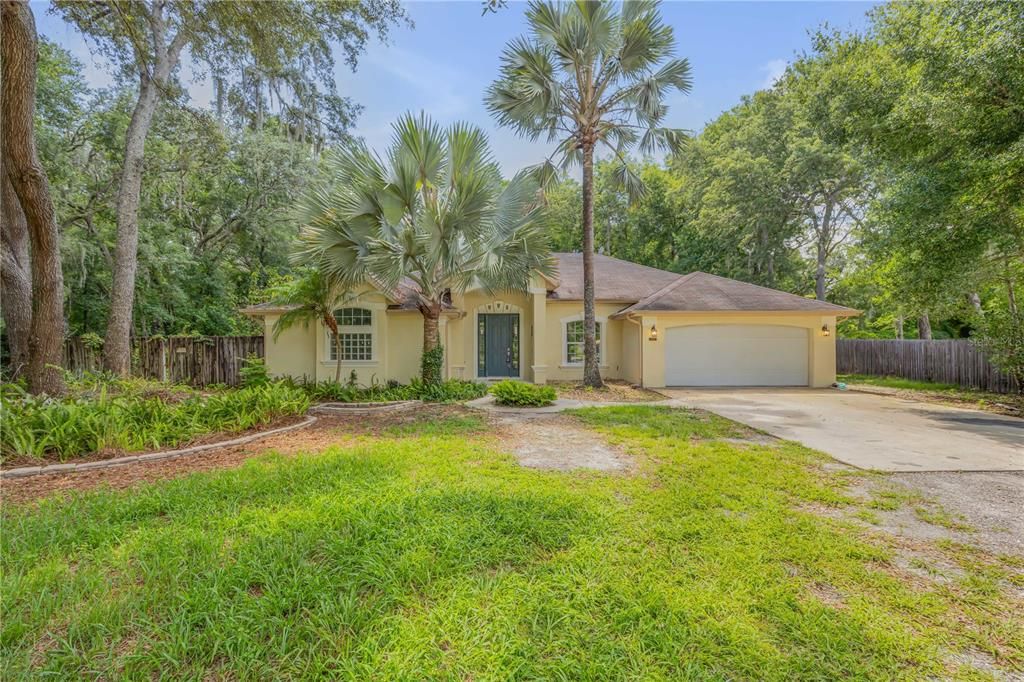 Recently Sold: $475,000 (3 beds, 2 baths, 2063 Square Feet)