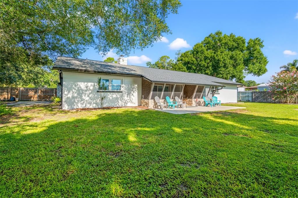 Active With Contract: $514,900 (4 beds, 2 baths, 2025 Square Feet)