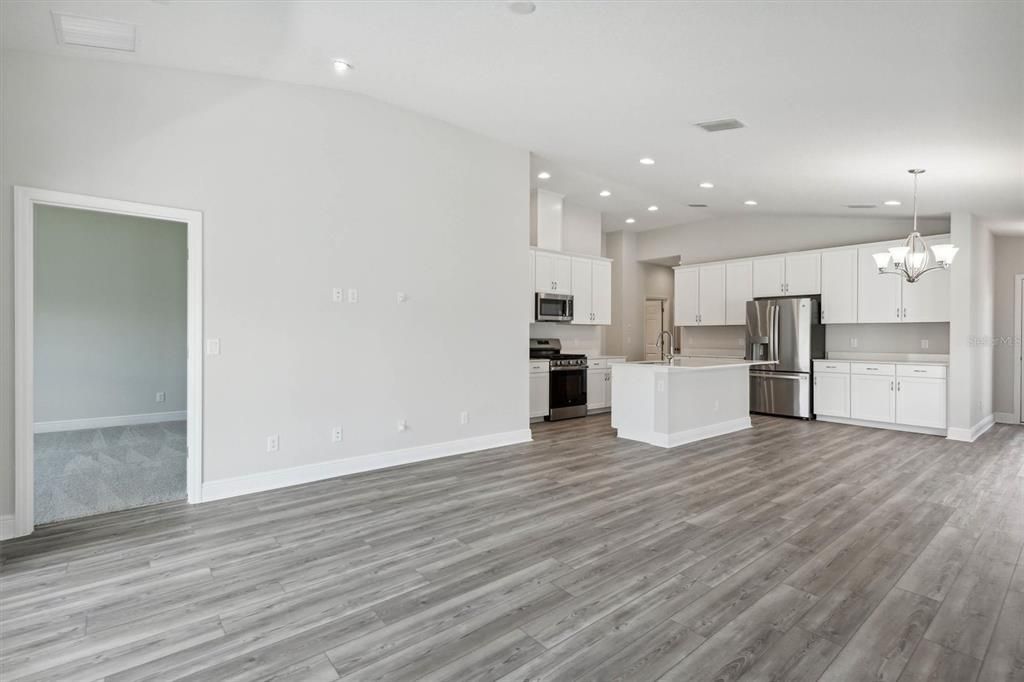 For Sale: $354,990 (3 beds, 2 baths, 1534 Square Feet)