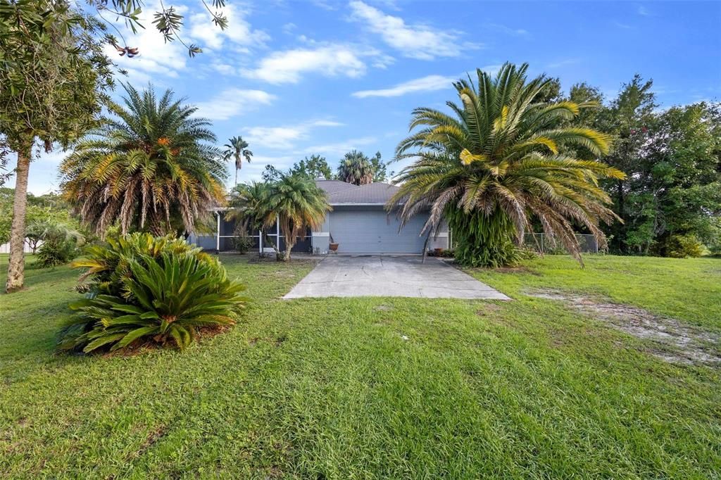 Recently Sold: $425,000 (3 beds, 2 baths, 1429 Square Feet)