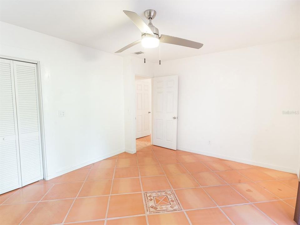 For Sale: $250,000 (3 beds, 2 baths, 1428 Square Feet)