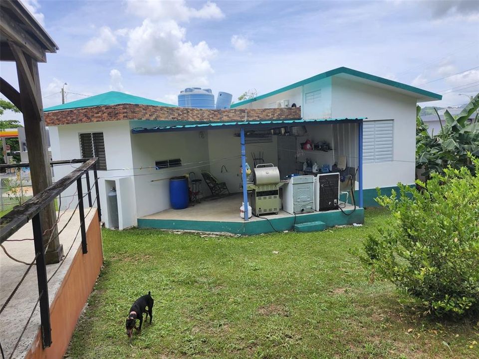 En Venta: $210,000 (3 camas, 2 baños, 1300 Pies cuadrados)