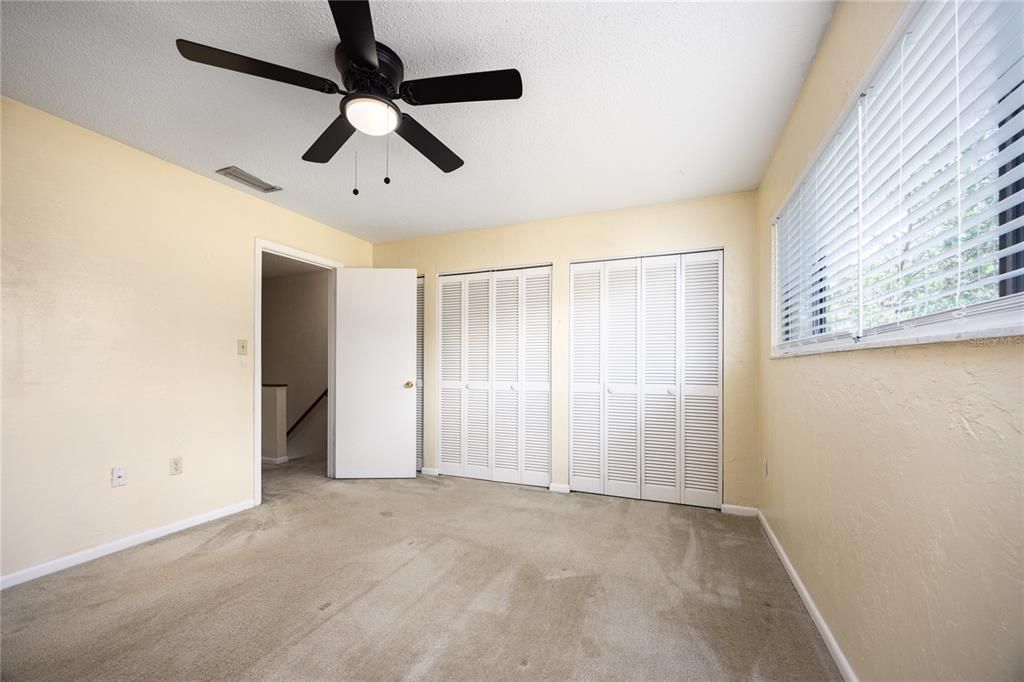 Active With Contract: $159,000 (2 beds, 1 baths, 938 Square Feet)