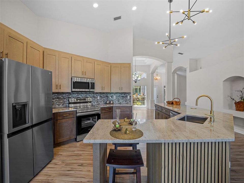 For Sale: $564,900 (4 beds, 2 baths, 2131 Square Feet)