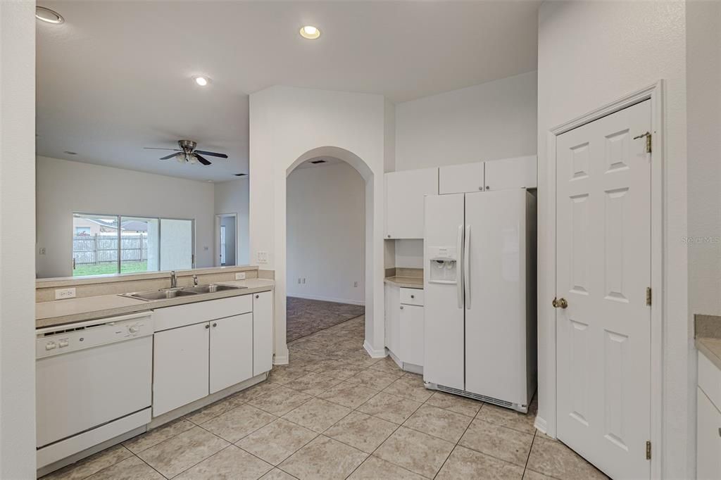 Active With Contract: $349,900 (4 beds, 2 baths, 1852 Square Feet)