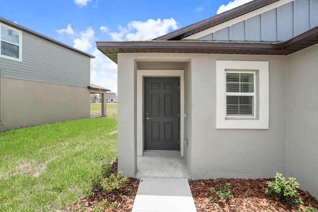 For Rent: $2,495 (3 beds, 2 baths, 1448 Square Feet)