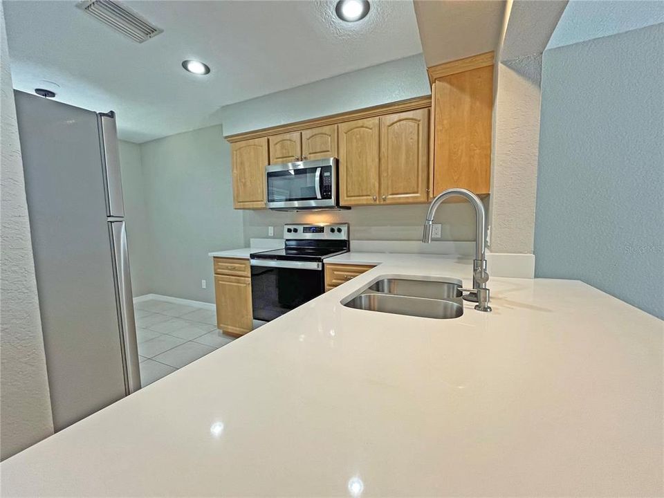 For Rent: $1,950 (2 beds, 2 baths, 1088 Square Feet)