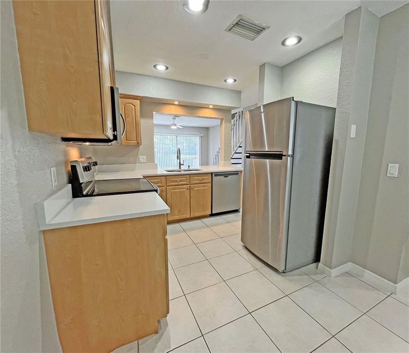 For Rent: $1,950 (2 beds, 2 baths, 1088 Square Feet)