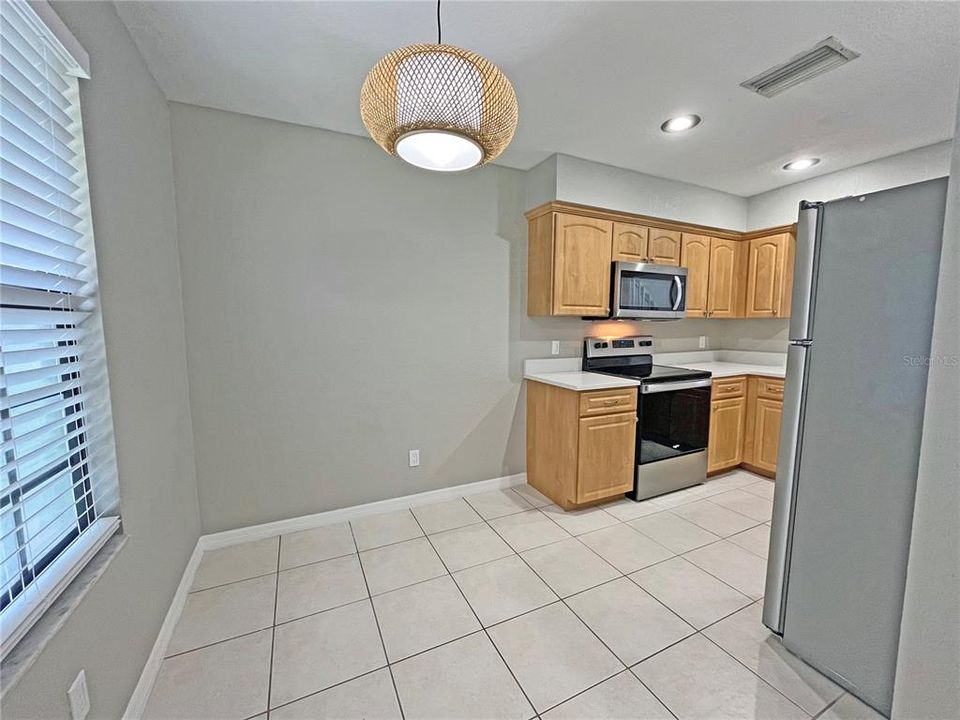 For Rent: $1,950 (2 beds, 2 baths, 1088 Square Feet)