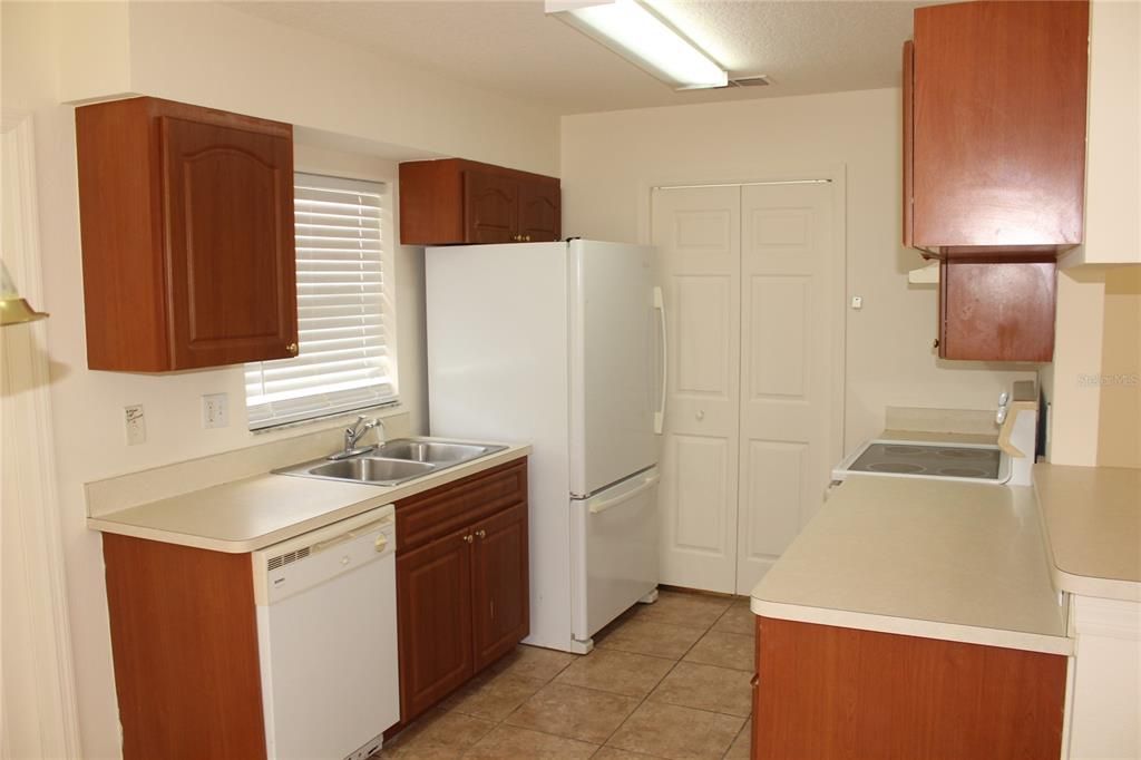 For Sale: $244,900 (3 beds, 2 baths, 1130 Square Feet)