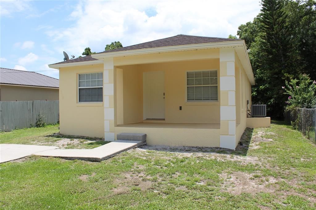 For Sale: $244,900 (3 beds, 2 baths, 1130 Square Feet)