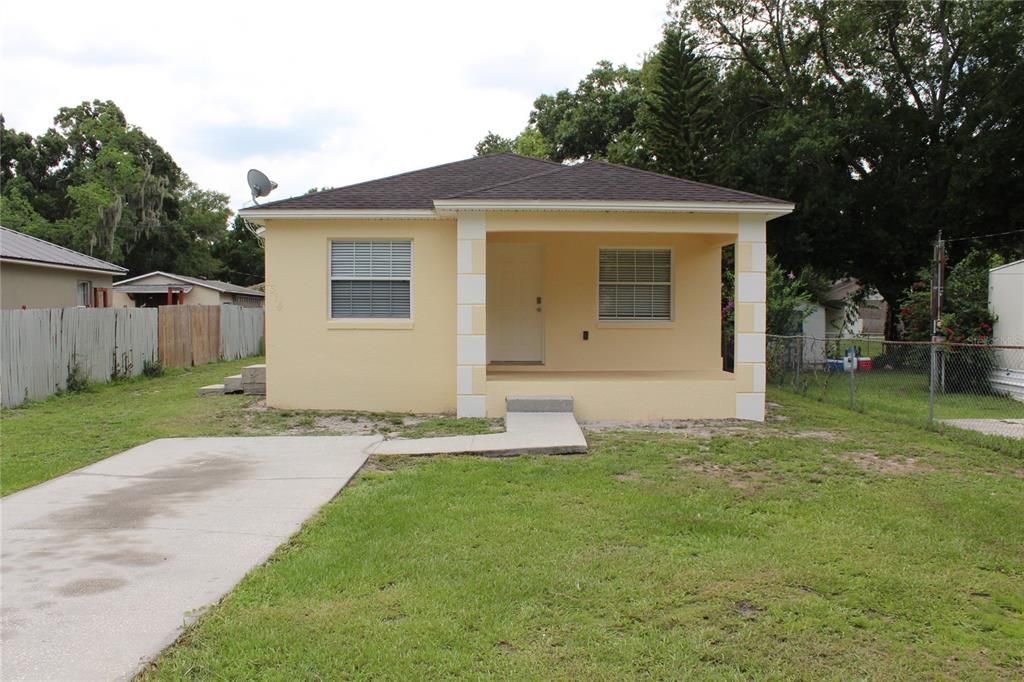 For Sale: $244,900 (3 beds, 2 baths, 1130 Square Feet)