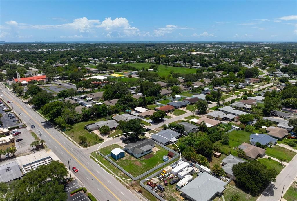 Active With Contract: $469,900 (3 beds, 2 baths, 1709 Square Feet)