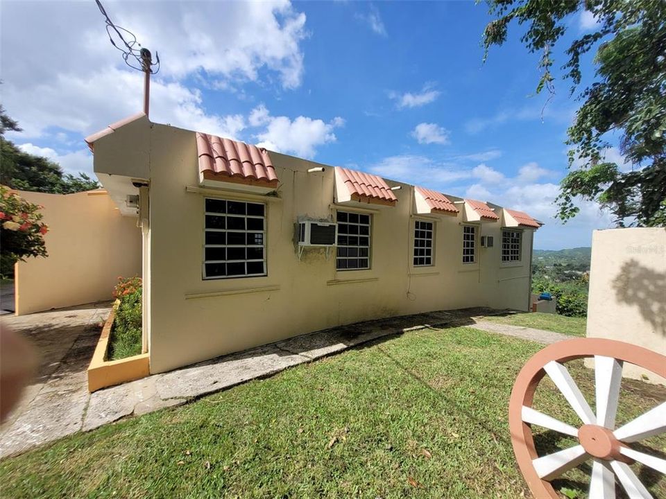 En Venta: $325,000 (0 camas, 0 baños, 990 Pies cuadrados)