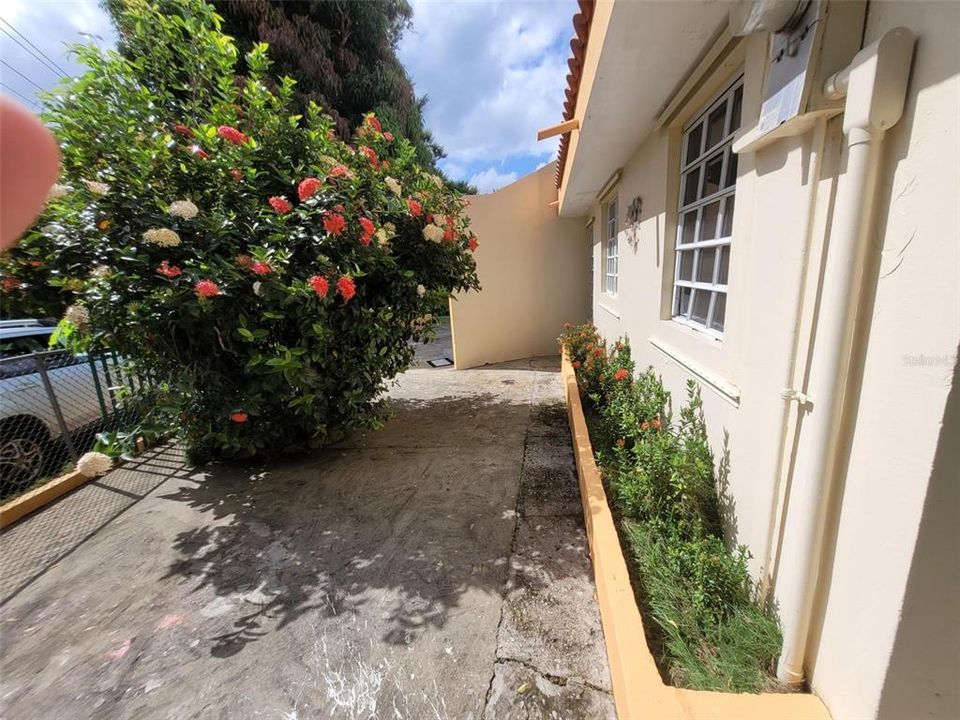 En Venta: $325,000 (0 camas, 0 baños, 990 Pies cuadrados)