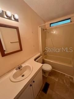 For Sale: $149,900 (2 beds, 2 baths, 936 Square Feet)