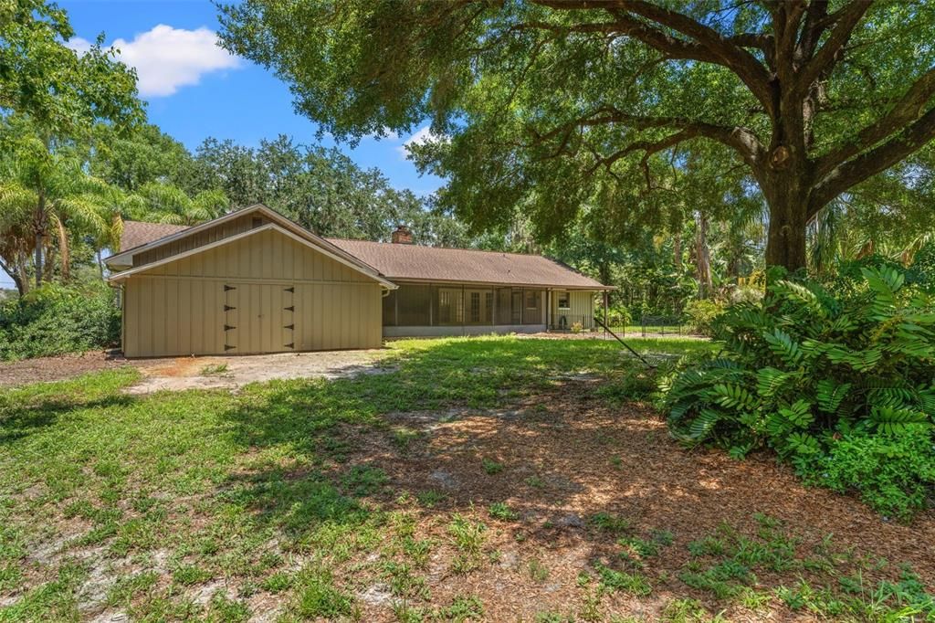 Active With Contract: $599,000 (3 beds, 2 baths, 2264 Square Feet)