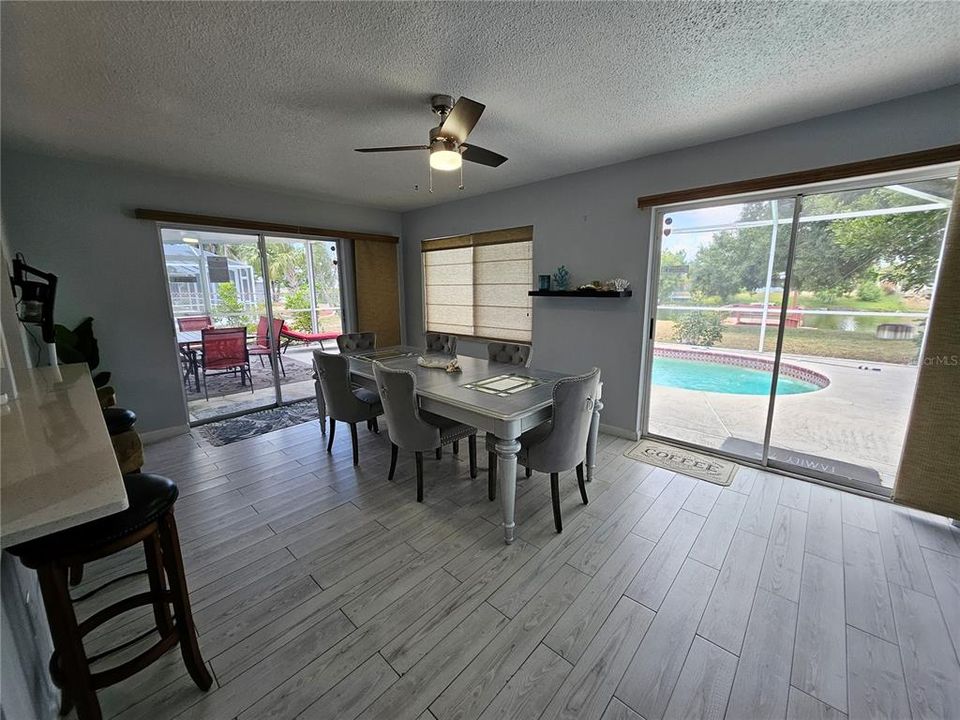 Active With Contract: $359,900 (3 beds, 2 baths, 1596 Square Feet)