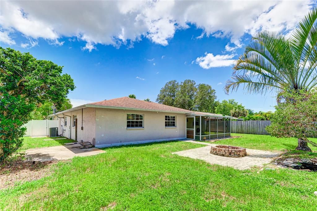 Active With Contract: $400,000 (3 beds, 2 baths, 1505 Square Feet)