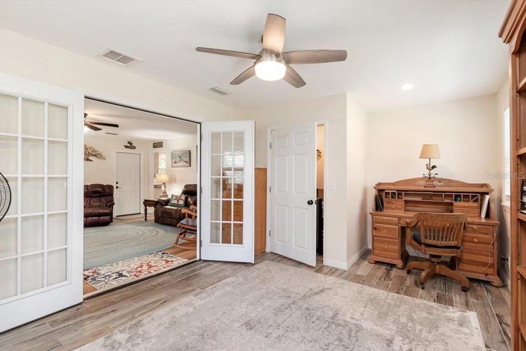 Active With Contract: $490,000 (4 beds, 2 baths, 2281 Square Feet)