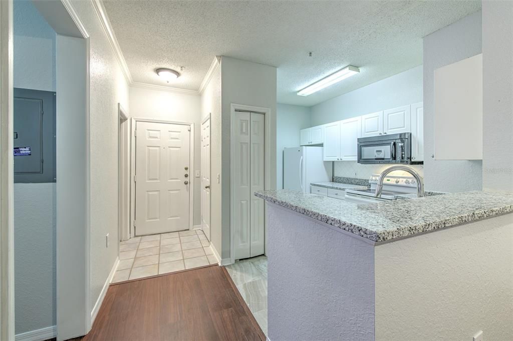 For Rent: $1,550 (2 beds, 2 baths, 1083 Square Feet)