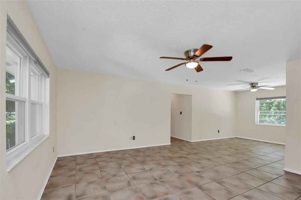 For Sale: $414,900 (3 beds, 2 baths, 1378 Square Feet)