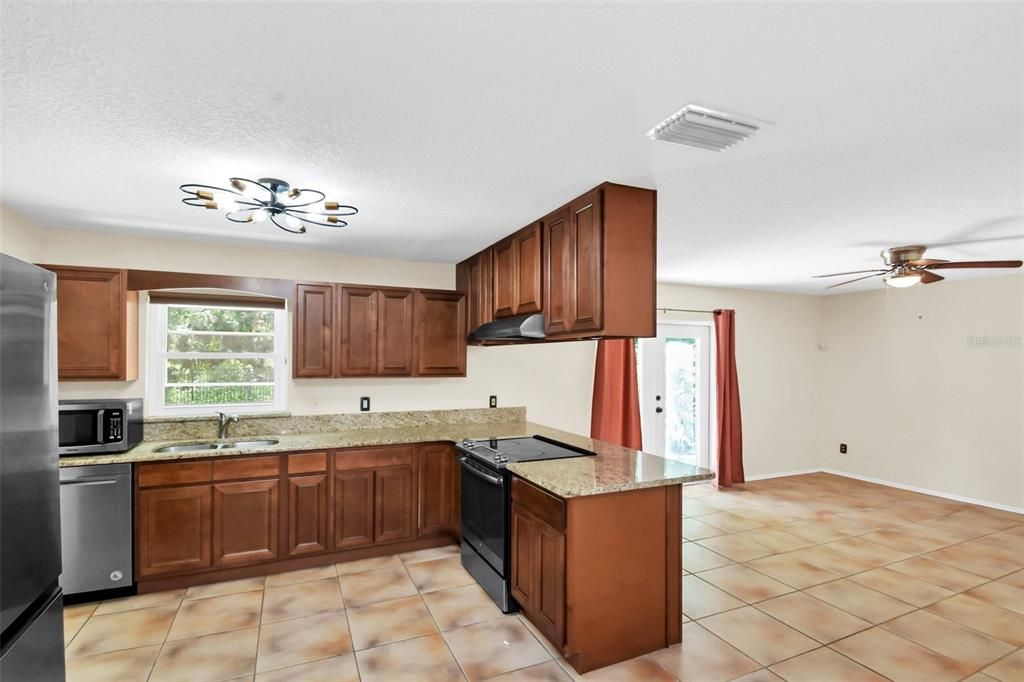 For Sale: $414,900 (3 beds, 2 baths, 1378 Square Feet)