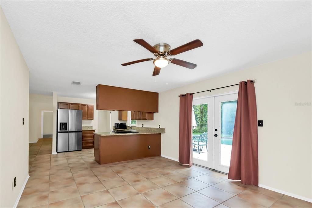 For Sale: $414,900 (3 beds, 2 baths, 1378 Square Feet)