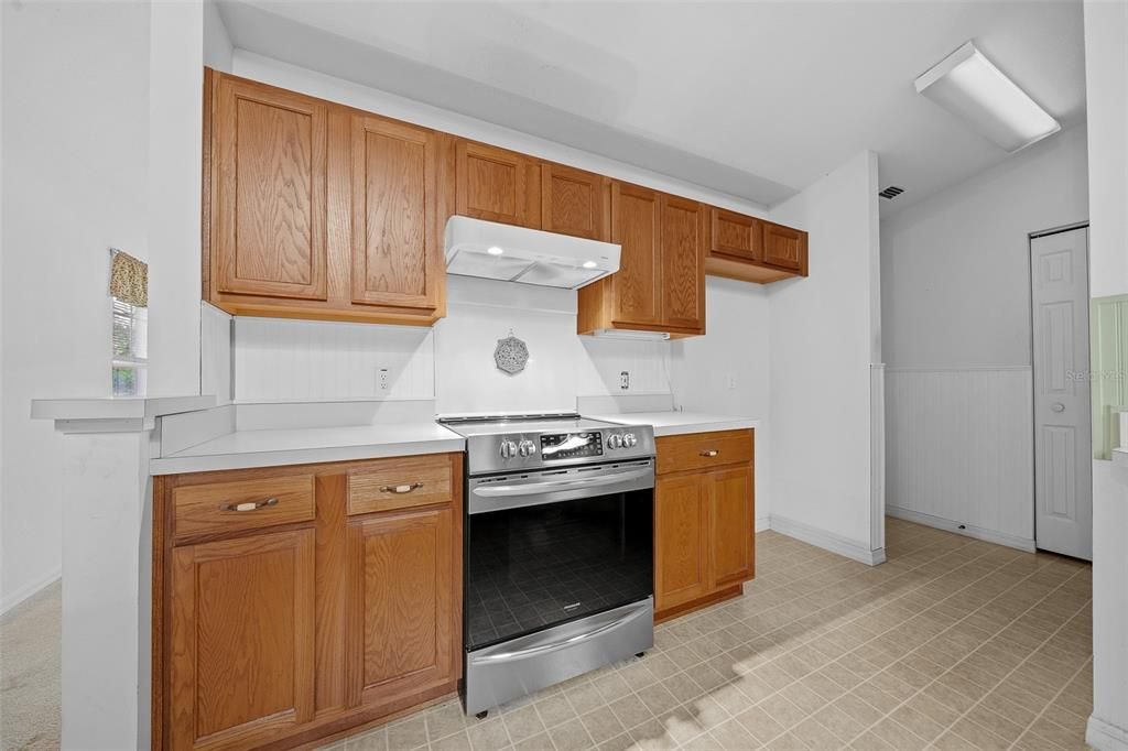 For Sale: $250,000 (2 beds, 2 baths, 1506 Square Feet)