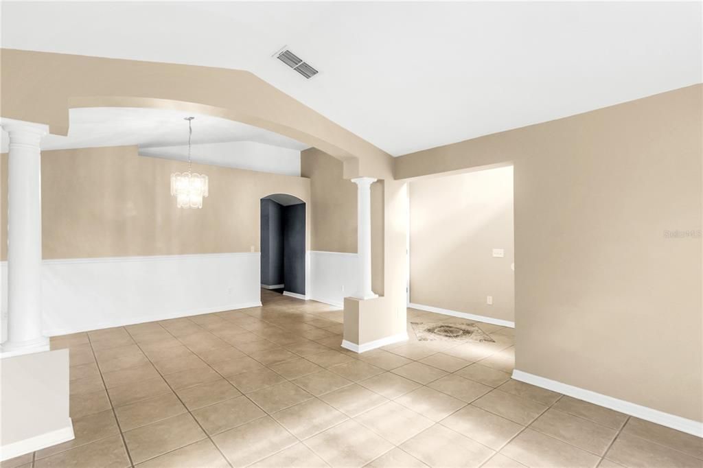 Active With Contract: $382,500 (3 beds, 2 baths, 1948 Square Feet)