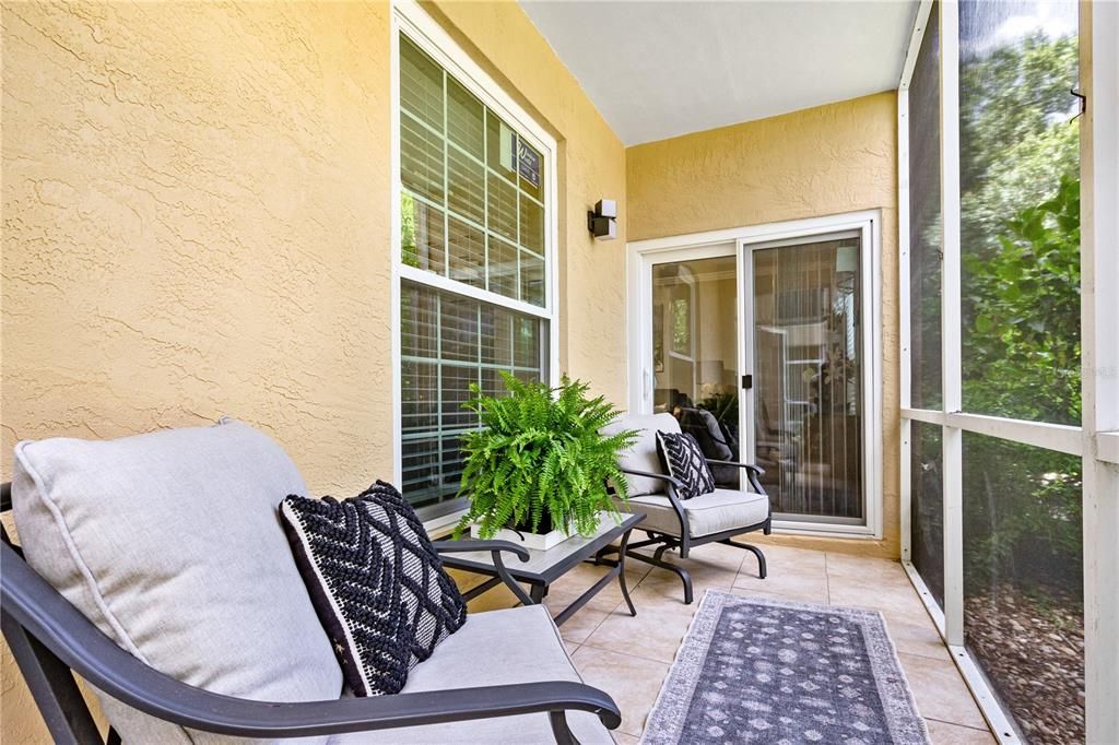 For Sale: $245,000 (2 beds, 2 baths, 1090 Square Feet)