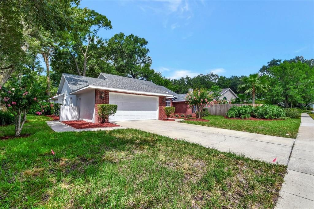 For Sale: $420,000 (4 beds, 2 baths, 2314 Square Feet)