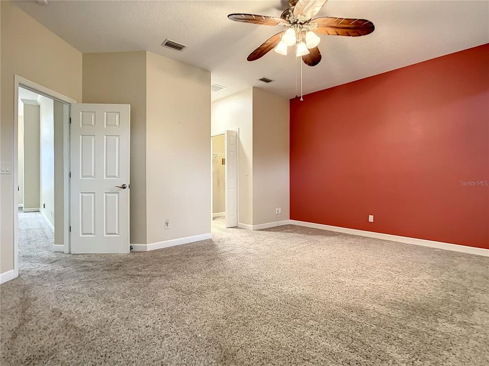 For Rent: $2,300 (3 beds, 2 baths, 1880 Square Feet)