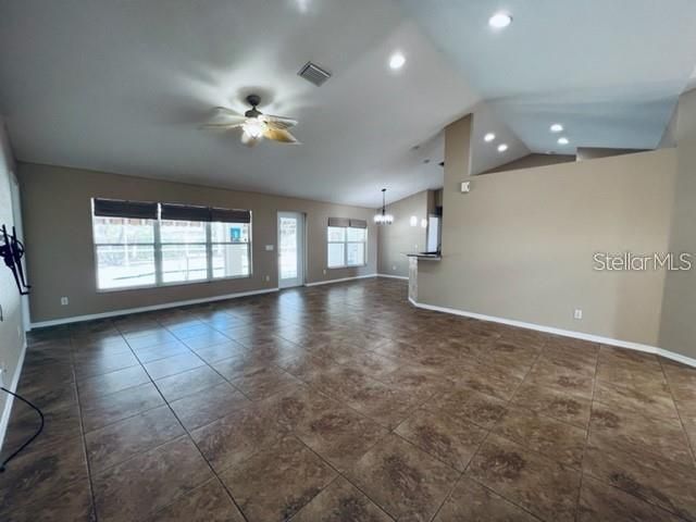 For Rent: $3,145 (4 beds, 2 baths, 2145 Square Feet)