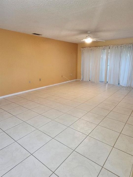 For Rent: $1,575 (2 beds, 2 baths, 1240 Square Feet)