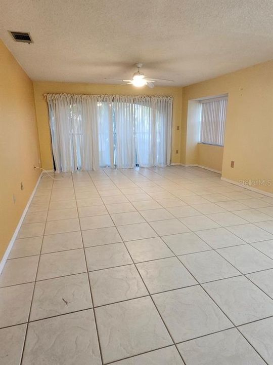 For Rent: $1,575 (2 beds, 2 baths, 1240 Square Feet)