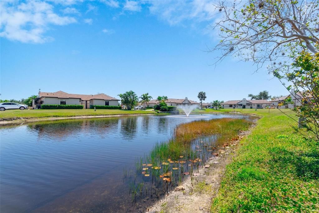 Active With Contract: $1,500 (2 beds, 2 baths, 912 Square Feet)