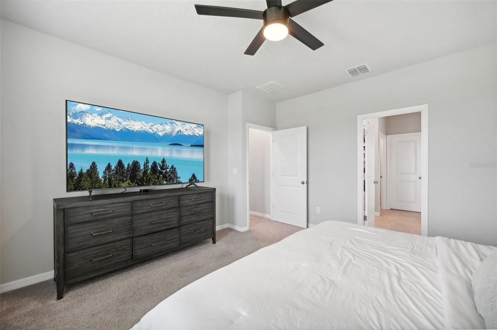 Active With Contract: $399,000 (3 beds, 2 baths, 2024 Square Feet)